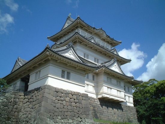 城